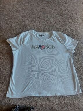 "Nautica" White Short-Sleeve Logo Tee with Flag Heart Size: L/G
